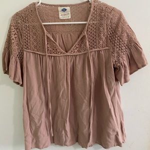 Wild Blue Sadie Robertson Small lace string mauve shirt short sleeve